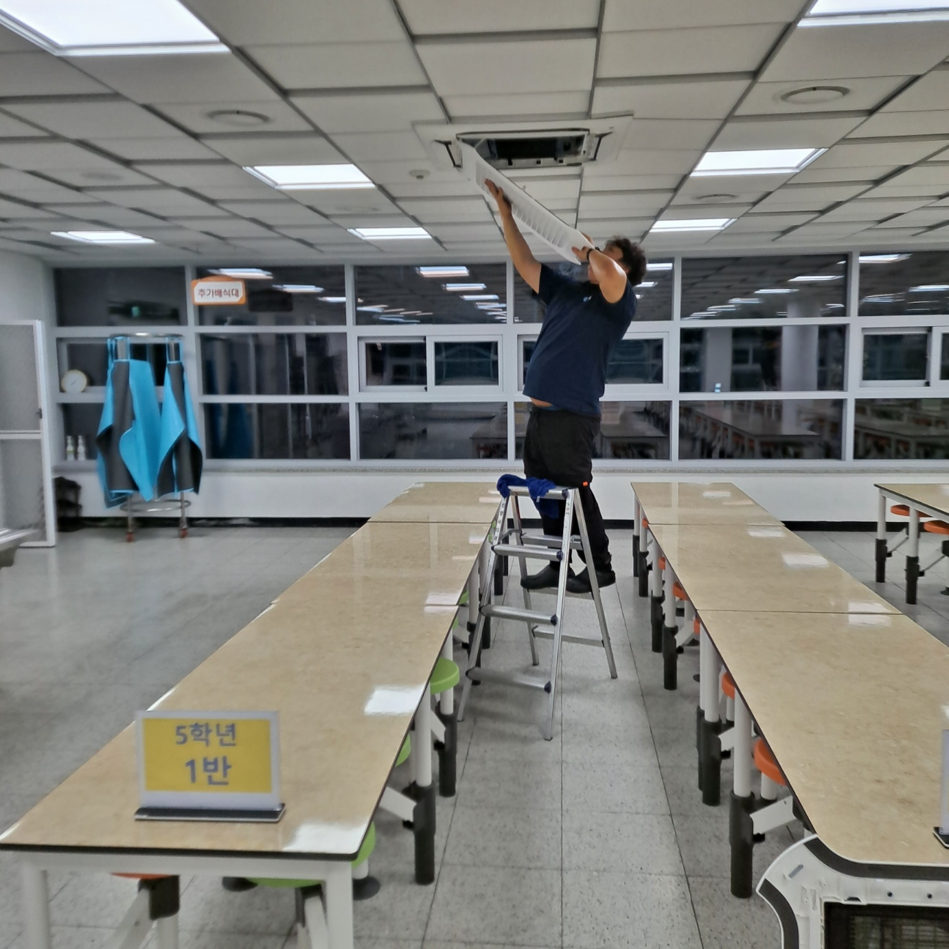 /user/c/cheongsolclean/editor/2511/4bf36555df457dc38df64acece9300a1_1764508404_0427.jpg 이미지크게보기