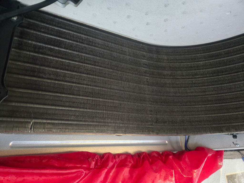 /user/c/cheongsolclean/editor/2511/e0b208fee4f36bb044a4f52bb5c7fdac_1762739294_0339.jpg 이미지크게보기